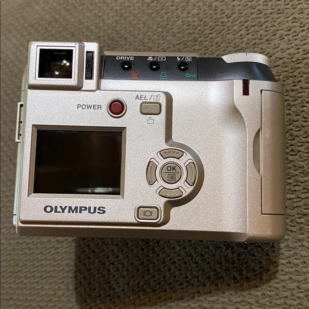 Olympus C-720 Ultra Zoom Digital Camera - Silver and Black